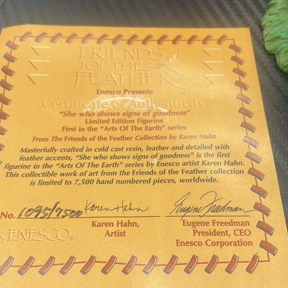 Vtg ENESCO friends of the feather “ She shows signs of goodness￼” from 1995 EUC - Picture 9 of 11